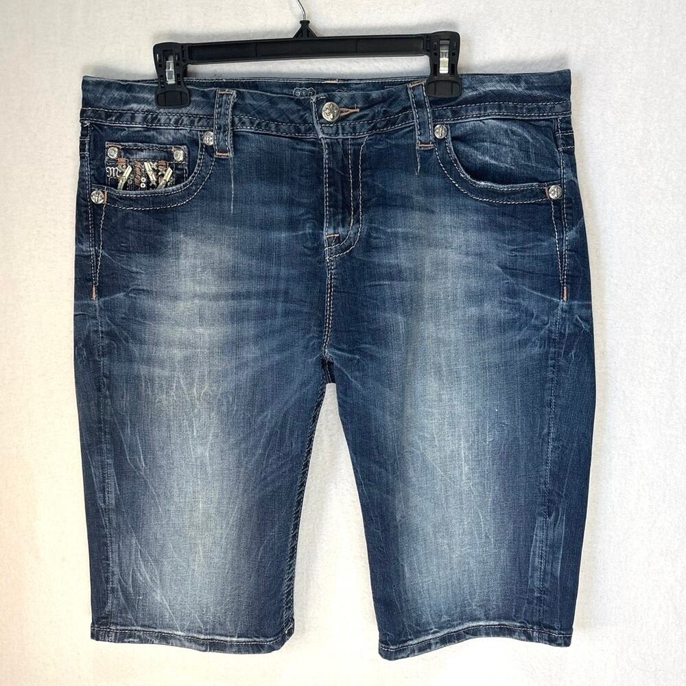 Miss Me Mid Rise Curvy Bermuda Shorts Women’s 36 Embellished Denim (Tag 34)